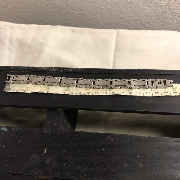 Men’s two-tone ss link bracelet - Picture 3 of 5